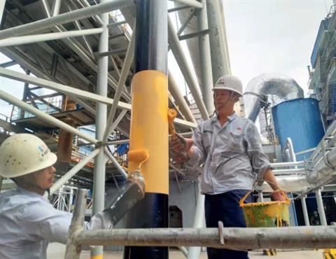 世俱杯(中国)公司职工翻新厂区一角                                      