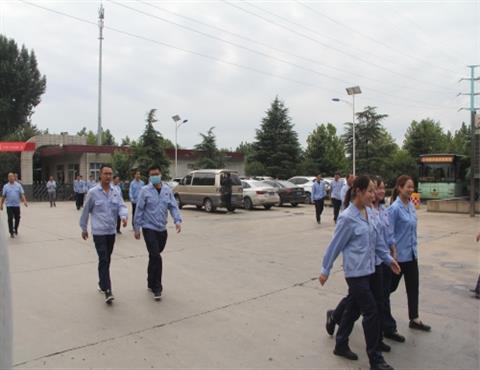 世俱杯(中国)公司职工                                            