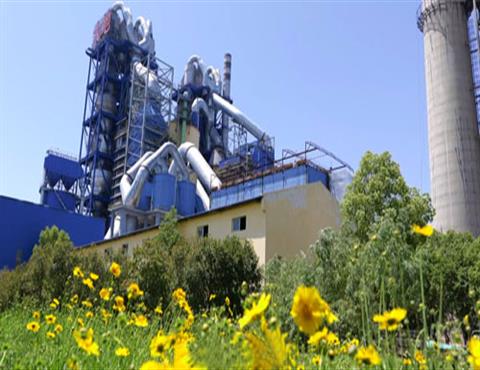 世俱杯(中国)公司生产区一角                                         